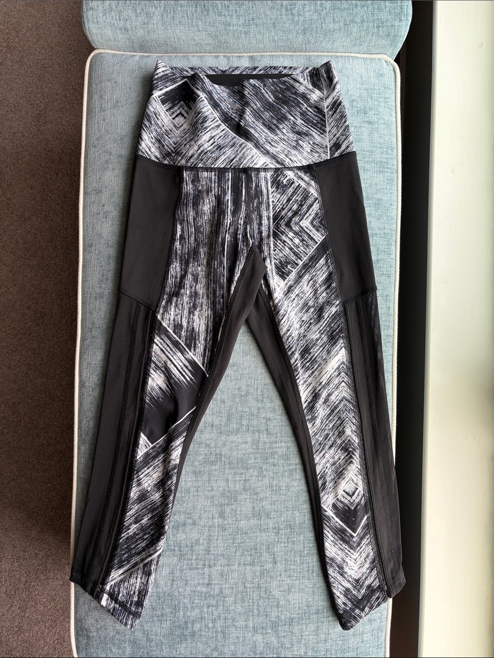 Lululemon Capri Leggings Cropped Tights Mesh